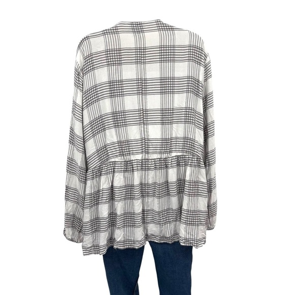Lane Bryant Women’s Plaid Peplum Faux Wrap Top Gray & White Plus Size 16 - Picture 7 of 11